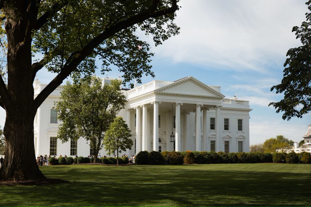 The White House on a sunny day